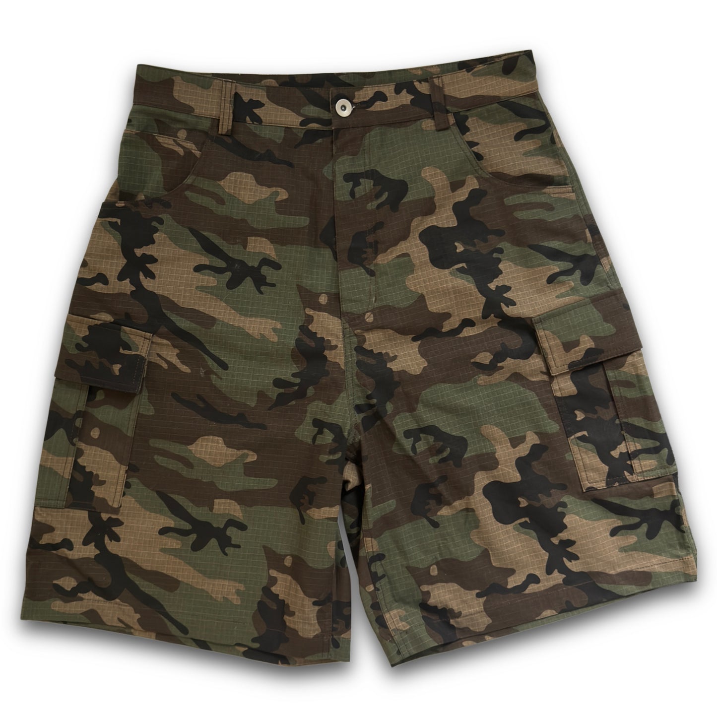 WOODLAND CAMO SHORTS