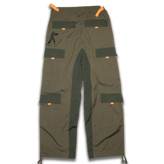 GREEN CARGOS
