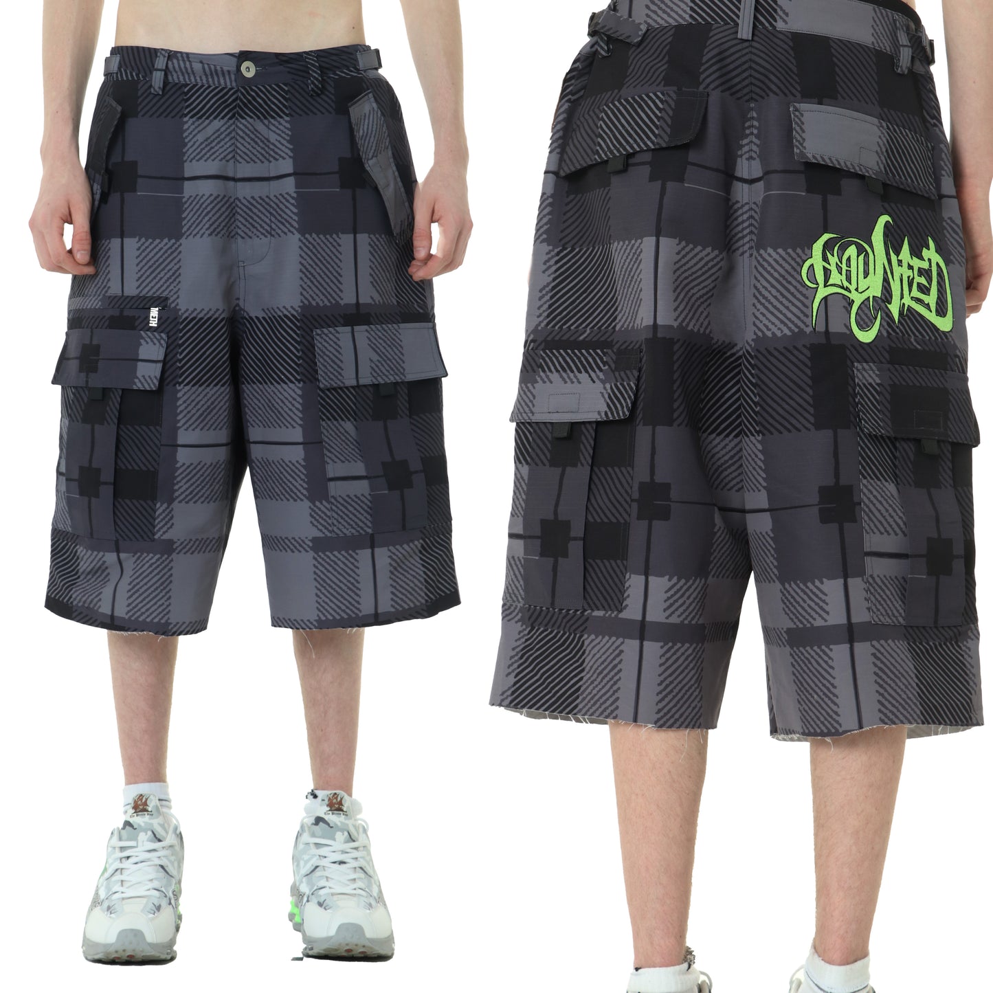 PLAID CARGO SHORTS